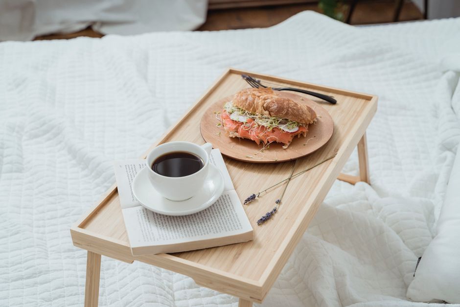 Petits plaisirs à la maison : 10 idées simples qui marchent